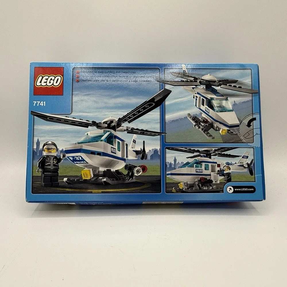 LEGO CITY: Police Helicopter (7741)